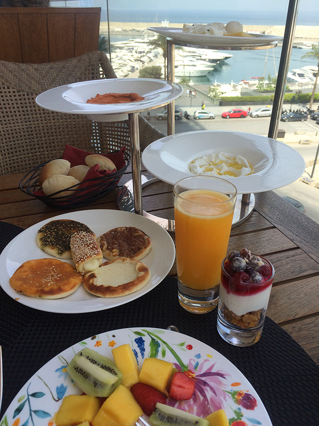 Four seasons - breakfast